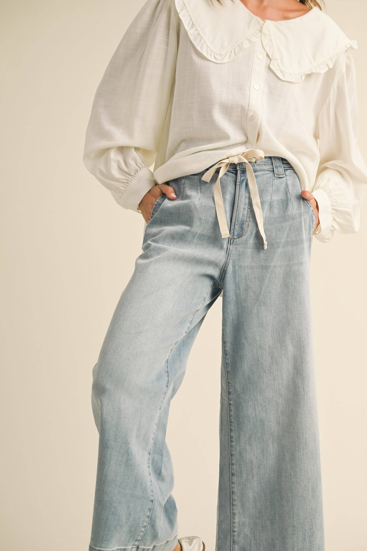 P4880 WASHED DENIM WITH TIE FRONT PANTS