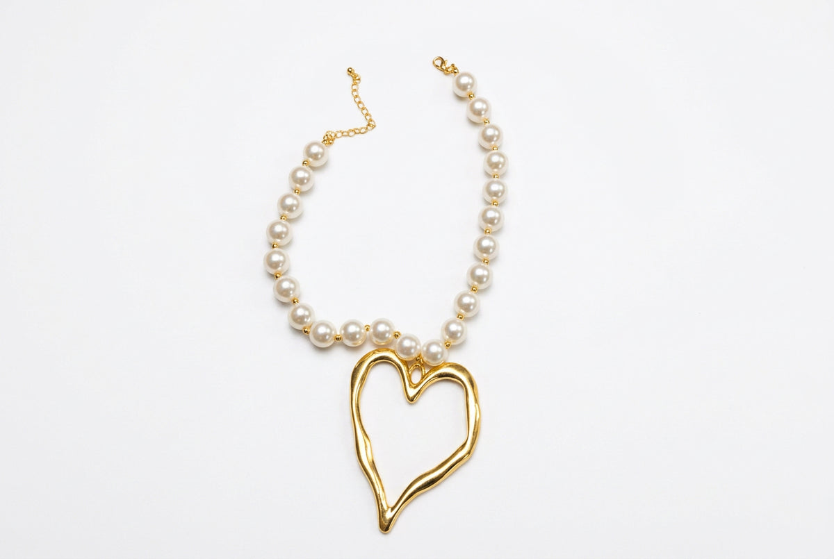 Pearl Necklace with Gold Heart