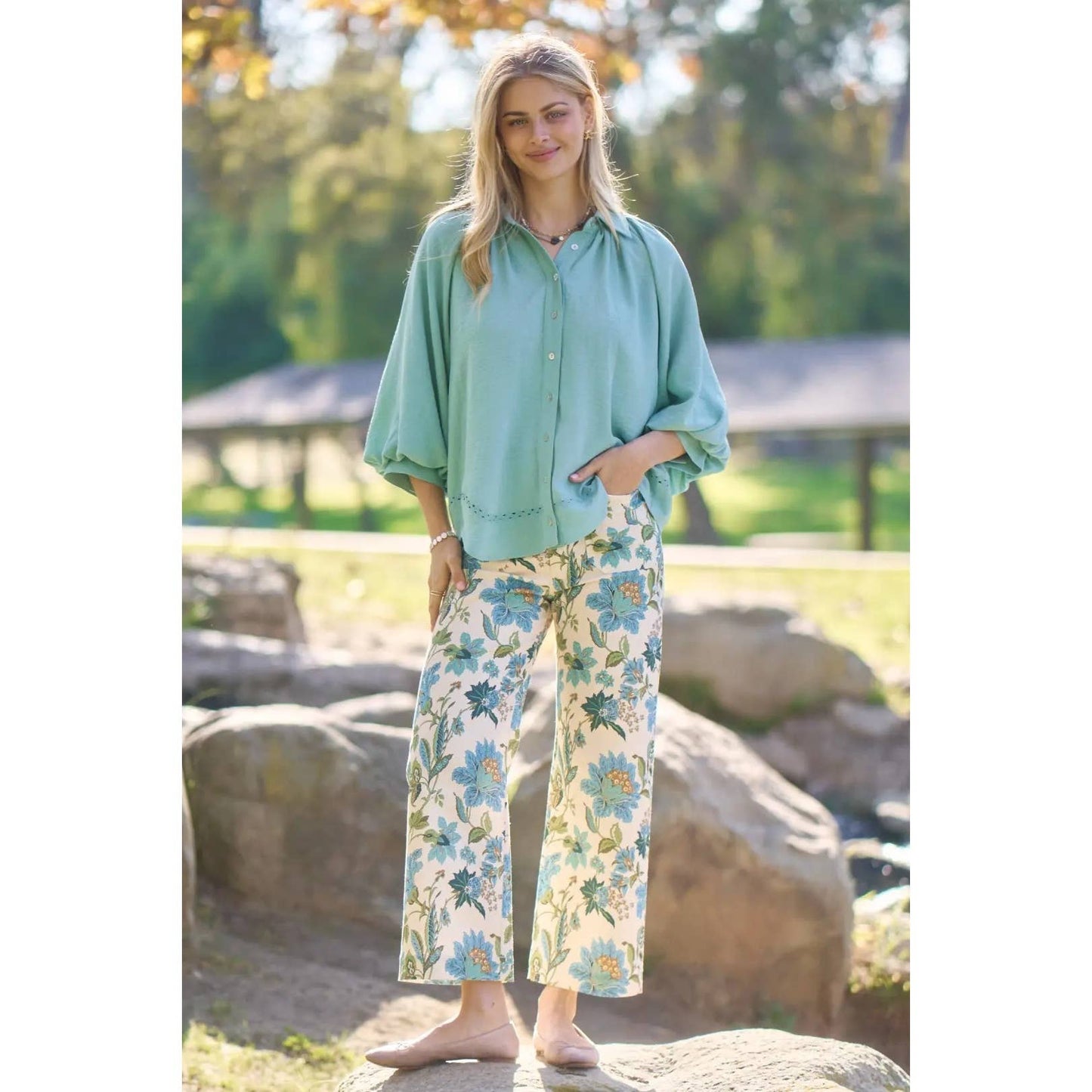 NEW Floral Ankle Cropped Pants
