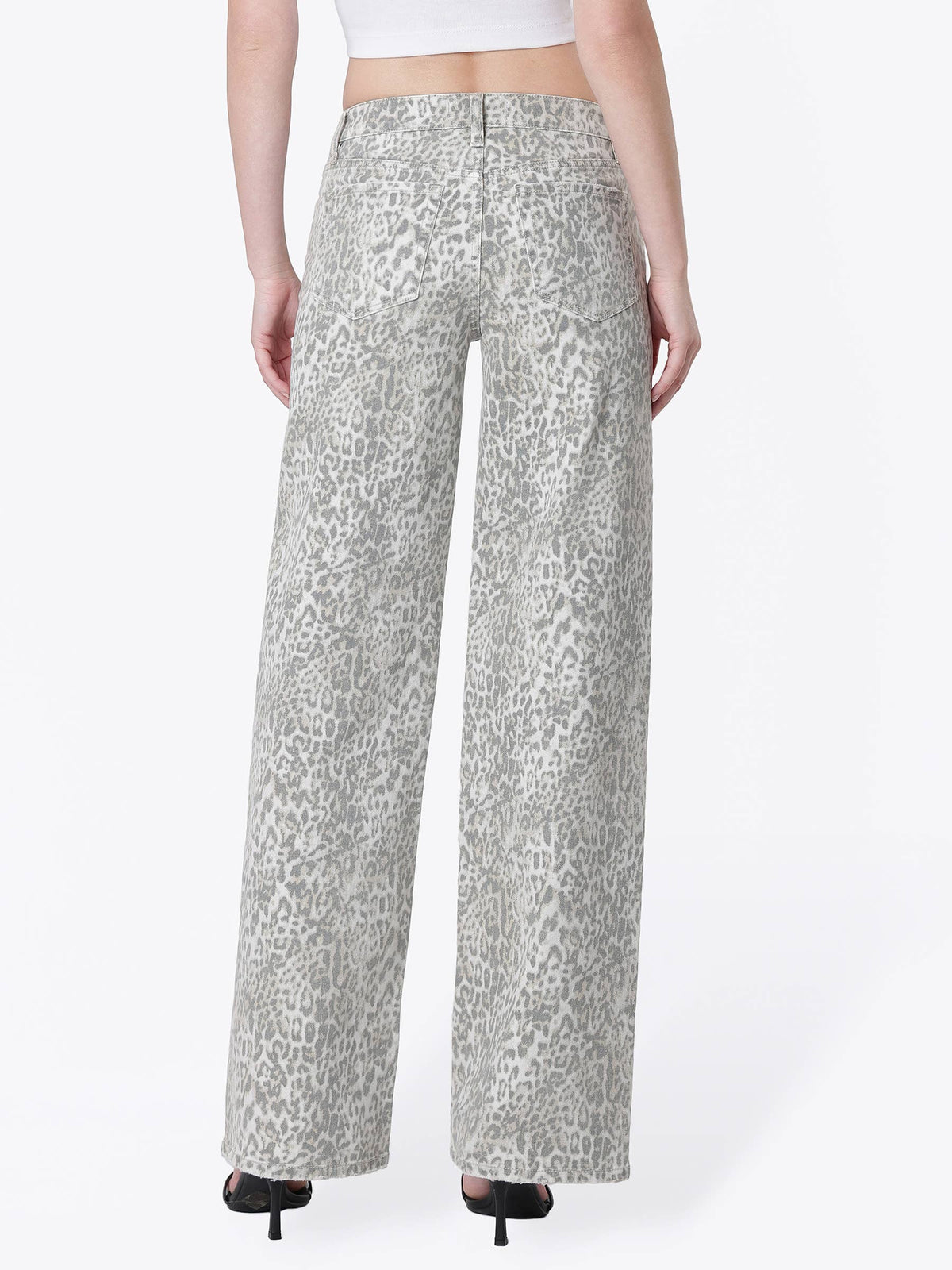 LOW RISE FULL LENTH LEOPARD PRINT WIDE LEG JEANS